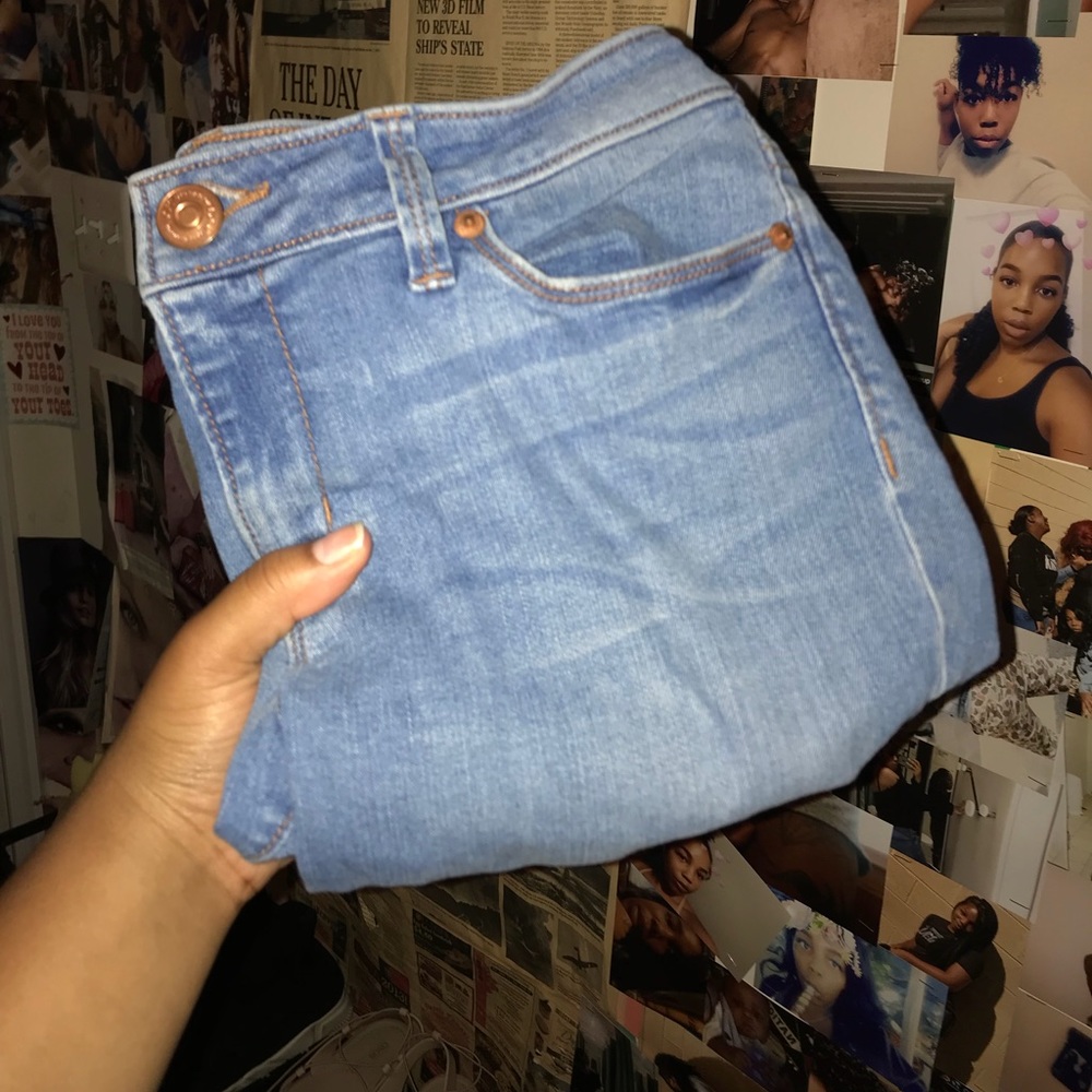 Loft Size 6 (28) “Curvy Straight” Jeans